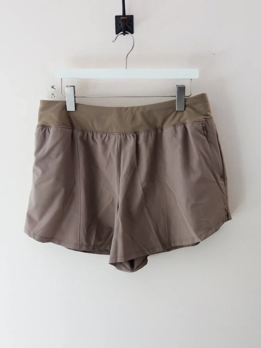 Tek Gear Workout Gear Mid Rise Kahiki Running Shorts 5